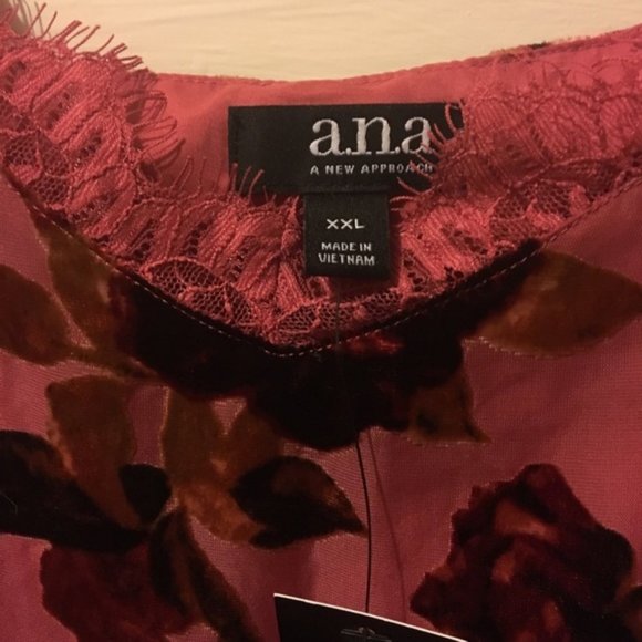a.n.a Silky Pink Tank Velvet Rose Pattern - Picture 2 of 3